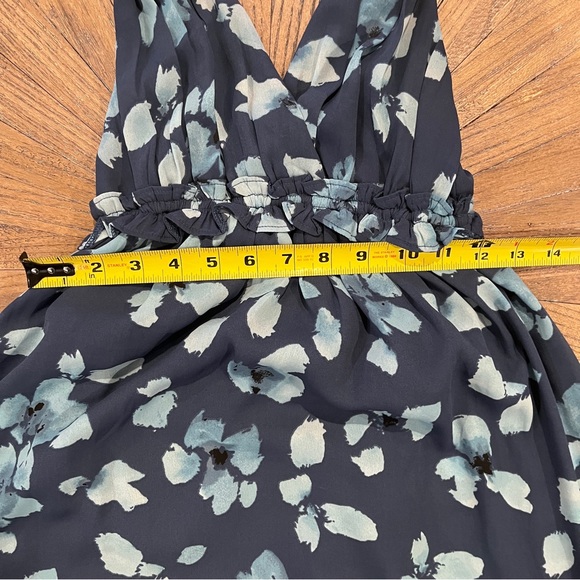 Abercrombie Floaty Femme Ruffle Maxi Dress Sleeveless Blue Floral V-neck Sz XS - Picture 13 of 14